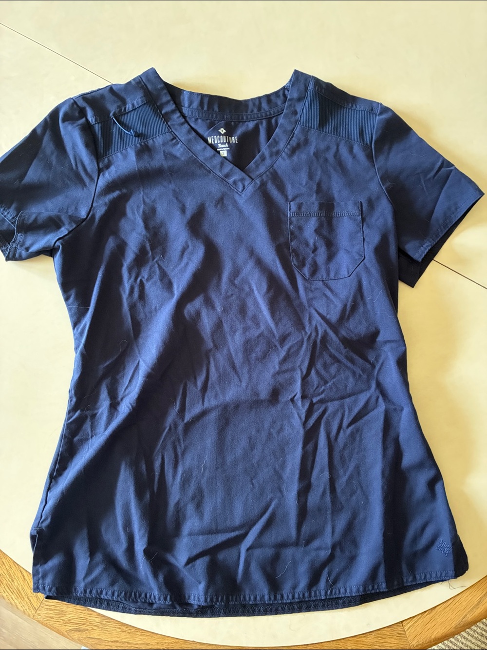 Medical Scrub Top Medcouture small V-Neck Pocket - Navy